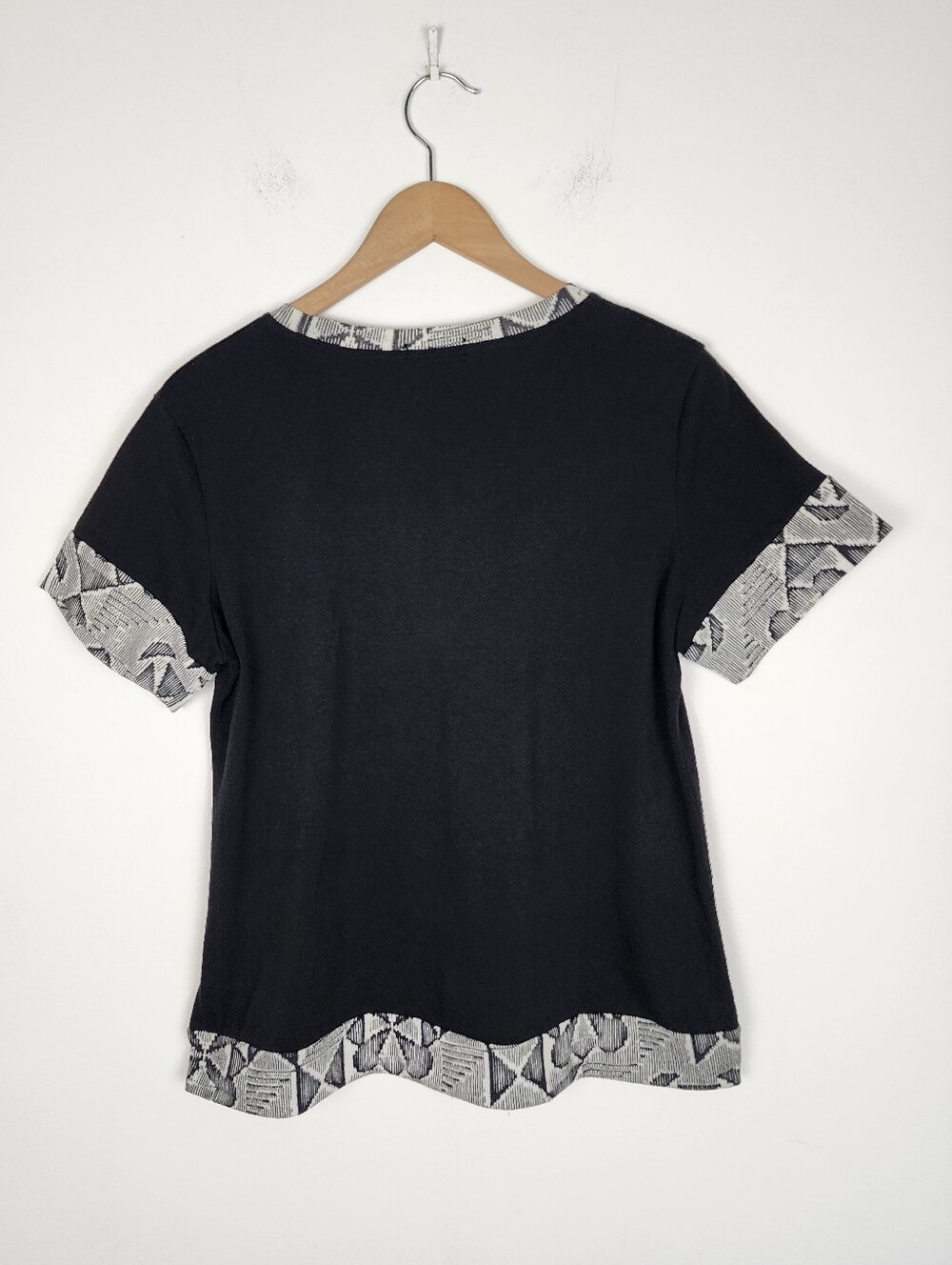 Women's Black Short Sleeve Pajama Set with Printed Trim Size M - Picture 5 of 9